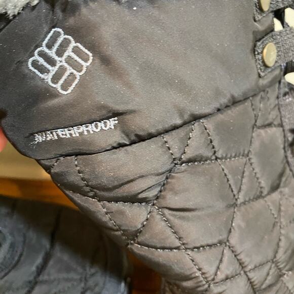 Columbia Black Waterproof Faux Fur Lined Boots 200 Grams Size 7 - Picture 9 of 9